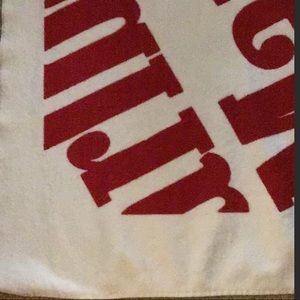 Vintage Beach Towel MARLBORO Red & White Used very good cond. 56” x 34” Silkworm
